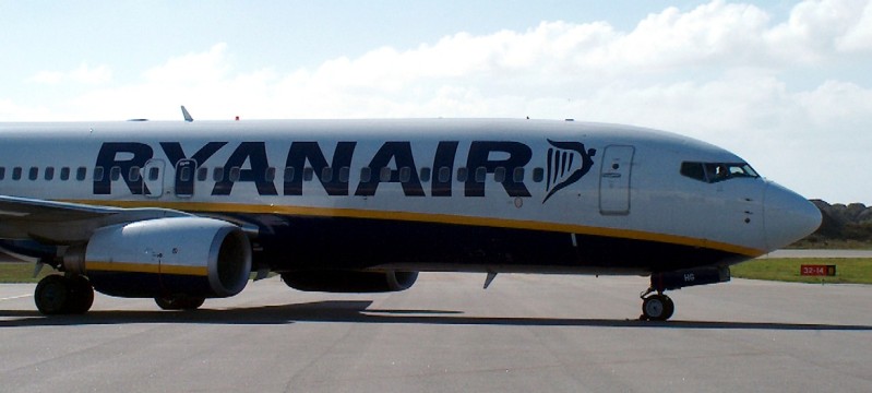 Ryanair første flyvninger til København møtte en rekke forhindringer - deriblant : Saktegående bagasjeutlevering , fremmøtte personer  som hindret at flyet ikke kunne fylle drivstoff. Detteførte til en forsinkelse på over tre timer, noe selskapet mener kostet dem 135.000 danske kroner  (arkivbilde: ©otoerres)